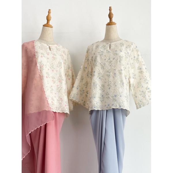 Leyla Eyelet Top