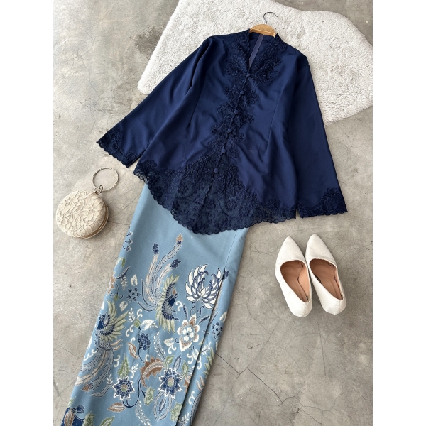 Embun Kebaya Top - (SIZE 2XL) Embun Kebaya Top - (SIZE 2XL)