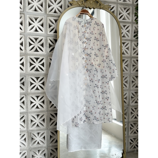 Maira Kebaya Labuh Maira Kebaya Labuh