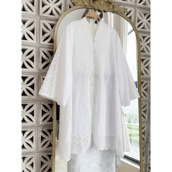 Jamilah Embroidery Kebaya Jamilah Embroidery Kebaya