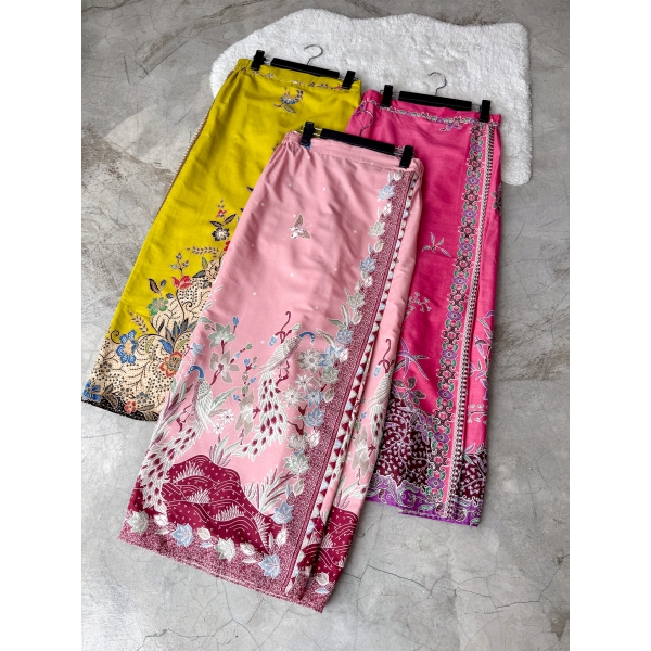 Tyha Batik Lipat Depan