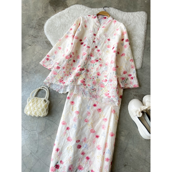 Noris Embroidery Kurung Noris Embroidery Kurung