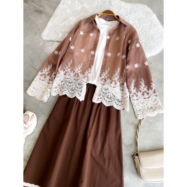 Zahra Embroidery Top