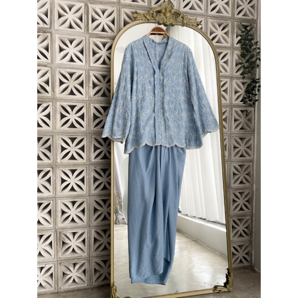 Amaya Kebaya Embroidery Set (PLUS Size)  Amaya Kebaya Embroidery Set (PLUS Size)