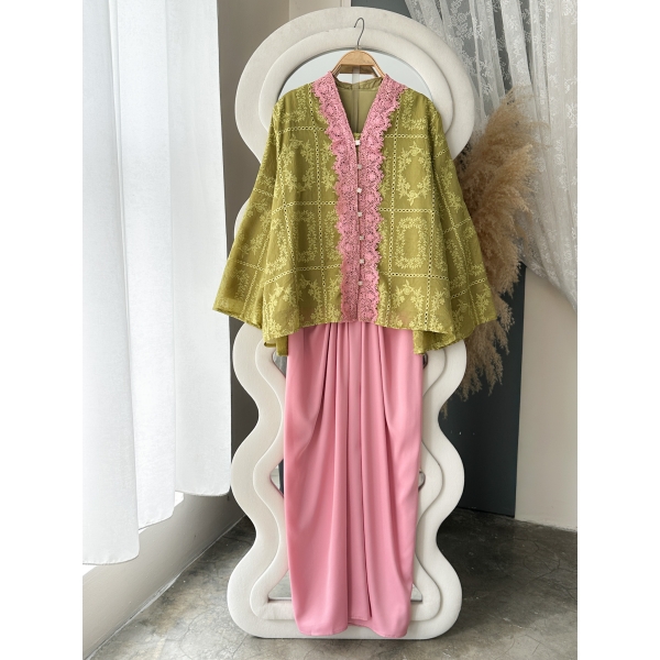 Qasrina Embroidery Set