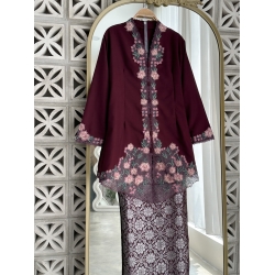 Hawa Kebaya Labuh - (SIZE M)