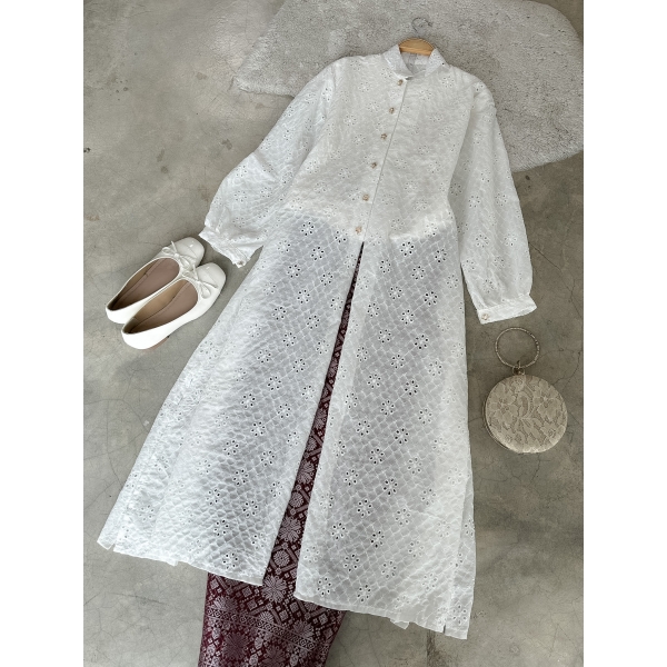 Astra Kebaya Labuh