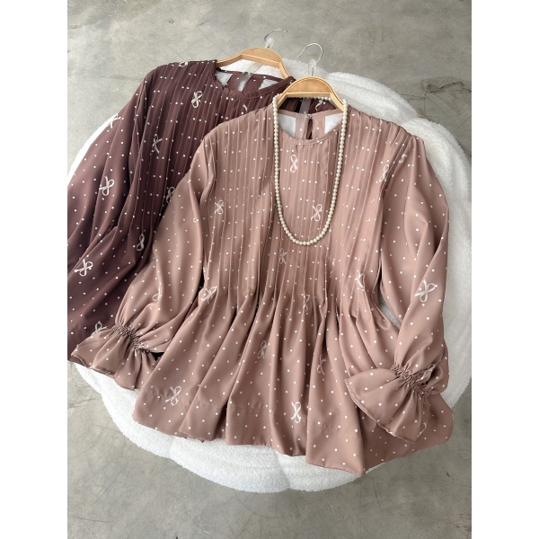 Fendy Polka Pleated Top
