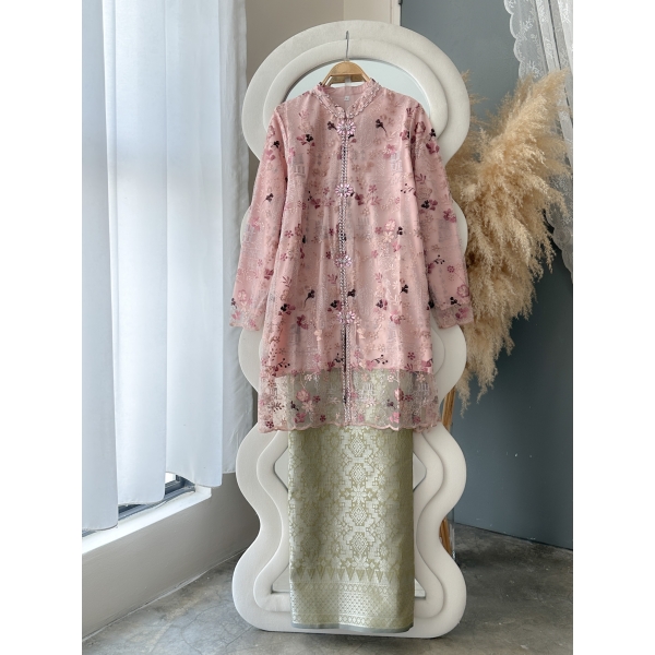 Tiwi Lace Set (Size L) 