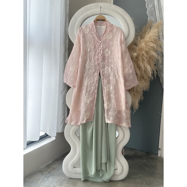 Anggerik Kebaya Labuh