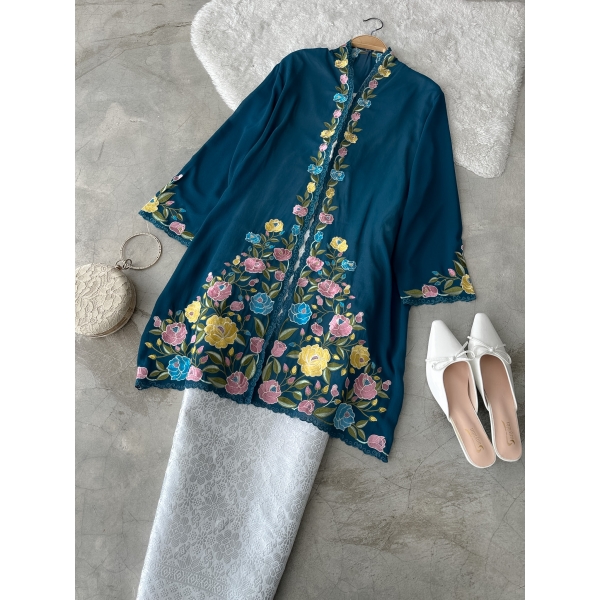 Timah Kebaya Labuh (SIZE L)