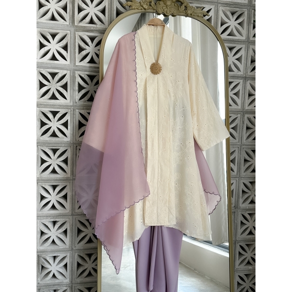 Adda Kebaya Labuh