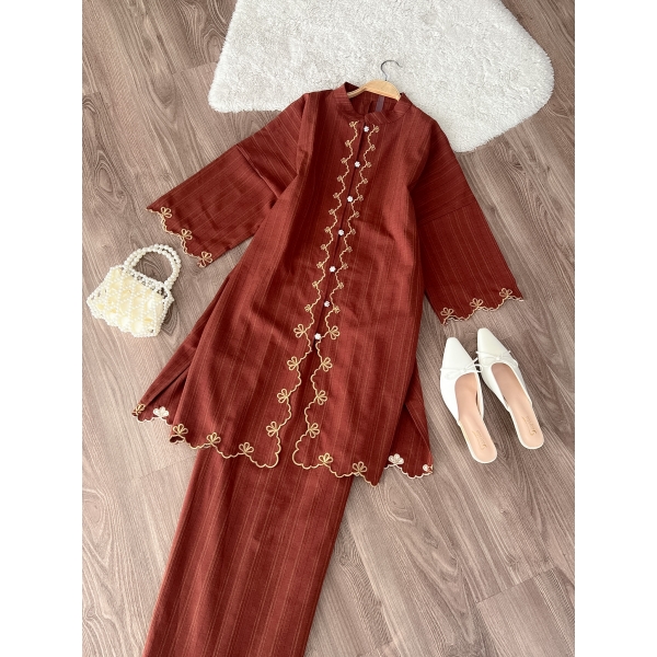 Inshira Stripe Kurung Set