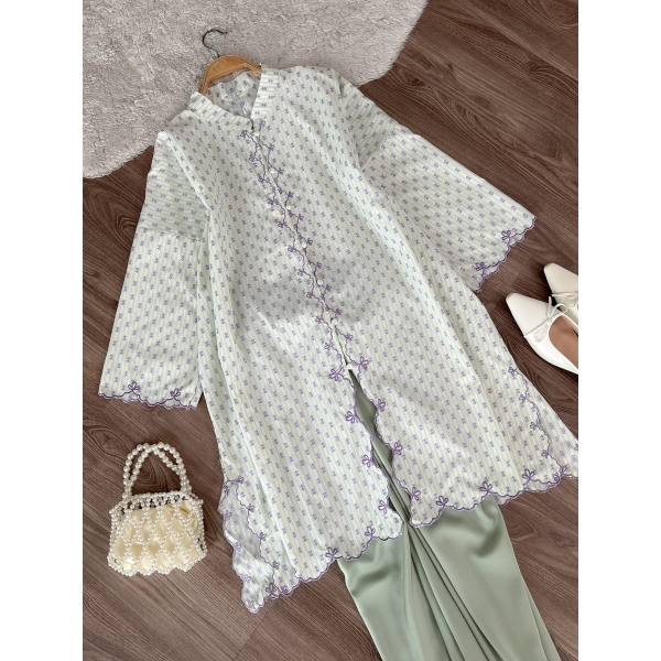 Astilla Embroidery Tunic 