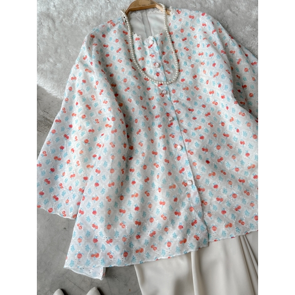 Gemma Embroidery Top