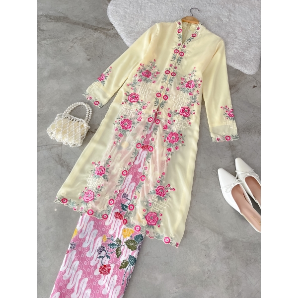 Aswara Kebaya Set - 2XL