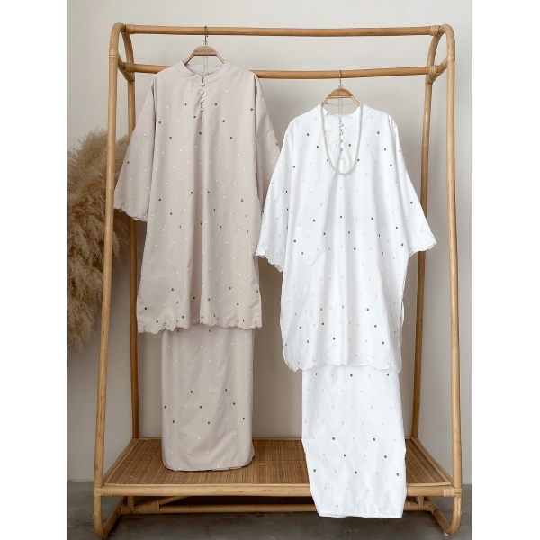 Madia Kurung Set