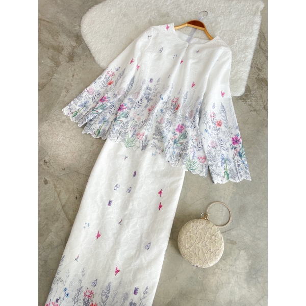 Fiana Eyelet Set