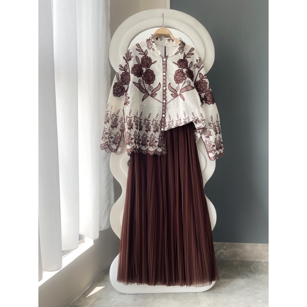 Marinda Embroidery Top