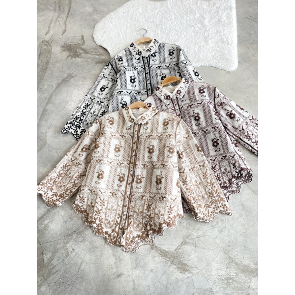 Carra Embroidery Top